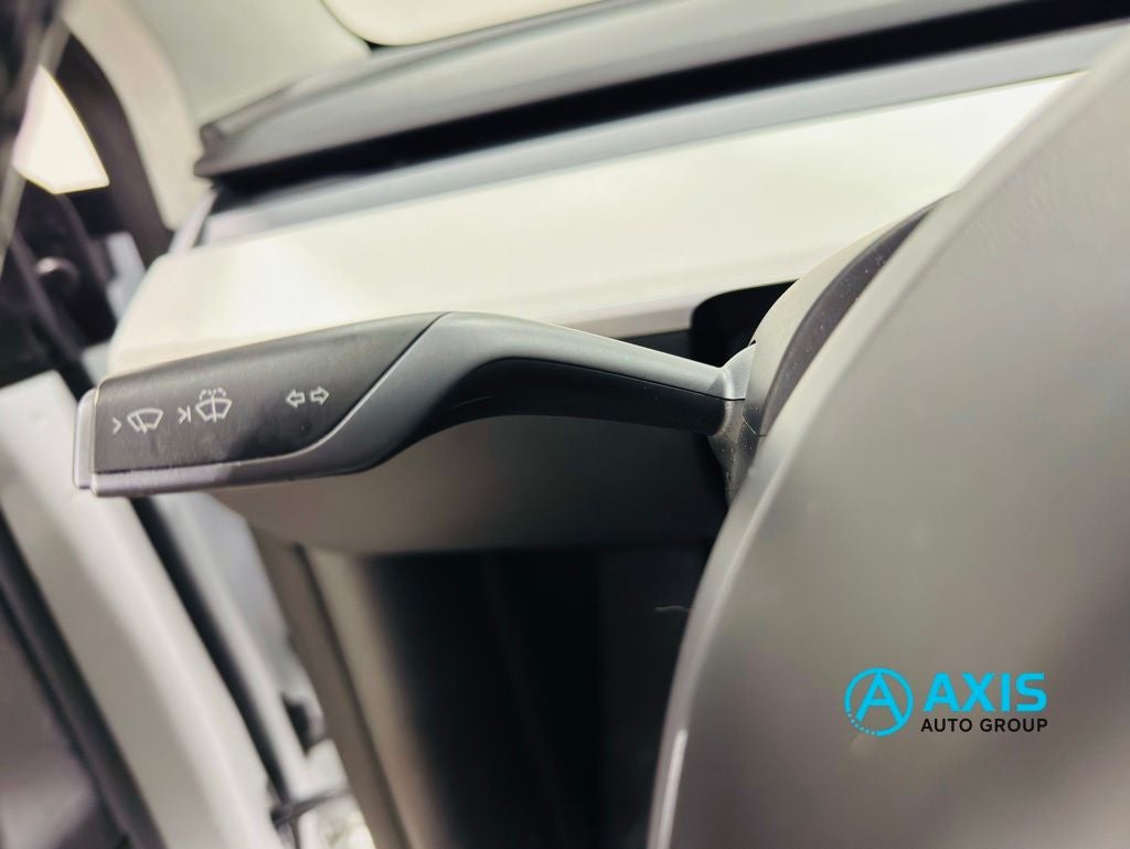 2021 Tesla Model Y Standard Range Rear-Wheel Drive