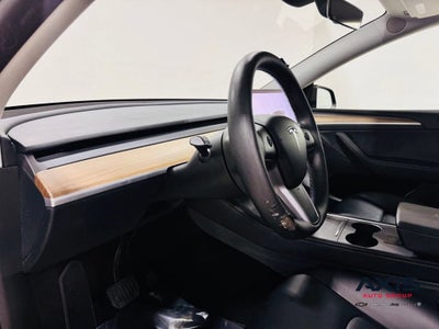 2025 Tesla Model Y Long Range Dual Motor All-Wheel Drive