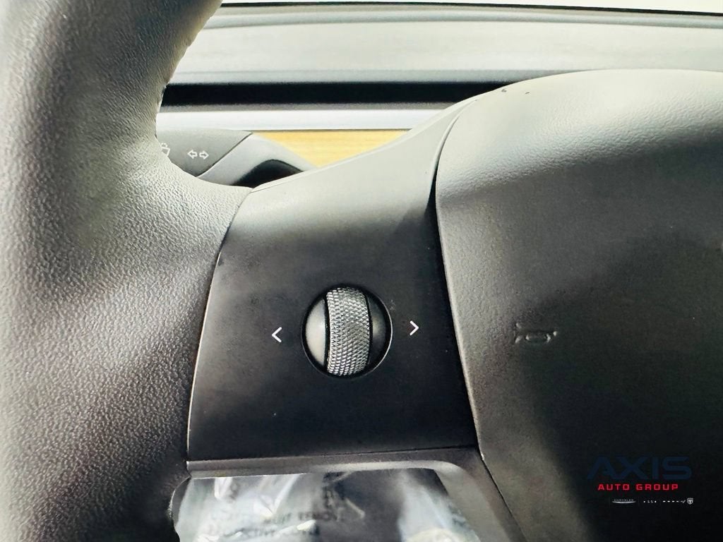 2025 Tesla Model Y Long Range Dual Motor All-Wheel Drive