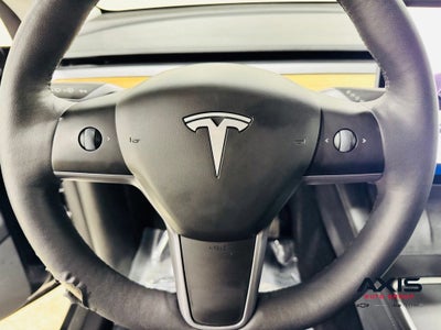 2025 Tesla Model Y Long Range Dual Motor All-Wheel Drive