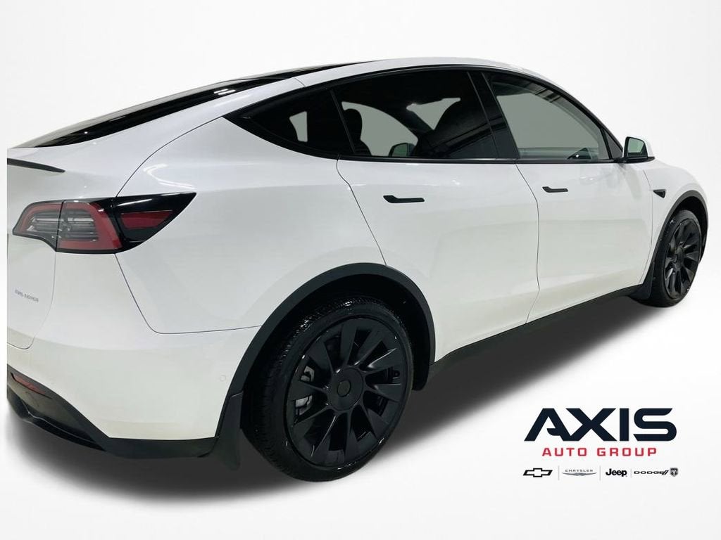 2022 Tesla Model Y Long Range Dual Motor All-Wheel Drive