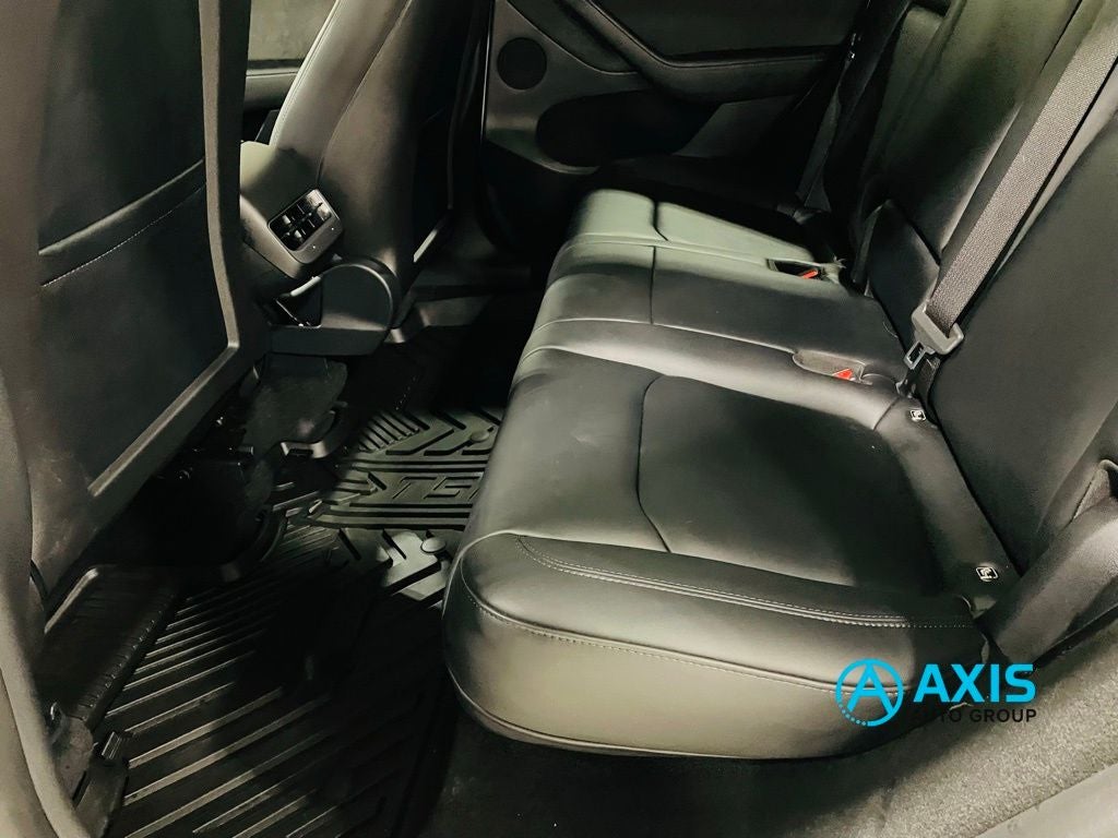 2022 Tesla Model Y Long Range Dual Motor All-Wheel Drive