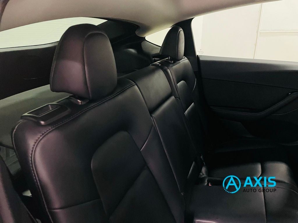 2022 Tesla Model Y Long Range Dual Motor All-Wheel Drive