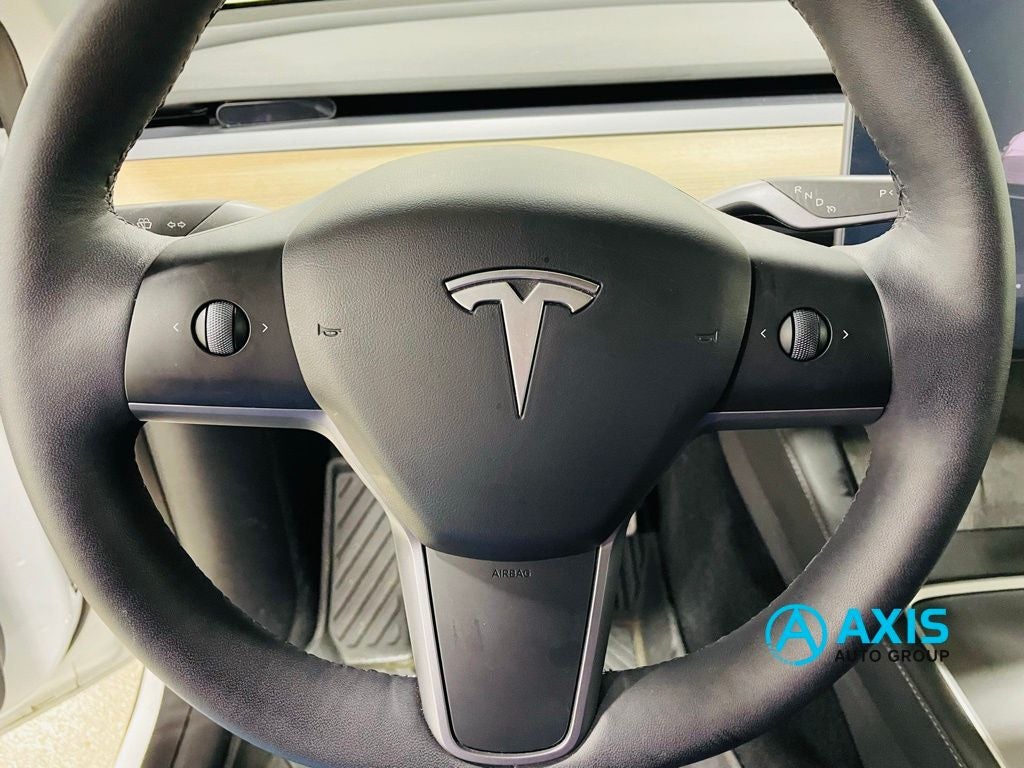 2022 Tesla Model Y Long Range Dual Motor All-Wheel Drive