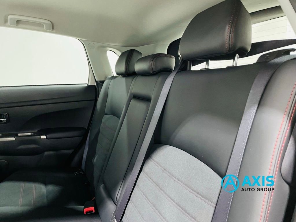 2025 Mitsubishi Outlander Sport S