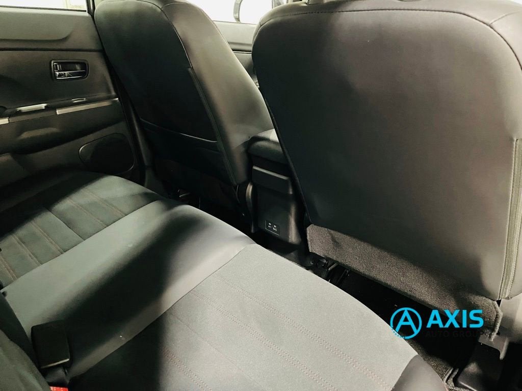 2025 Mitsubishi Outlander Sport S