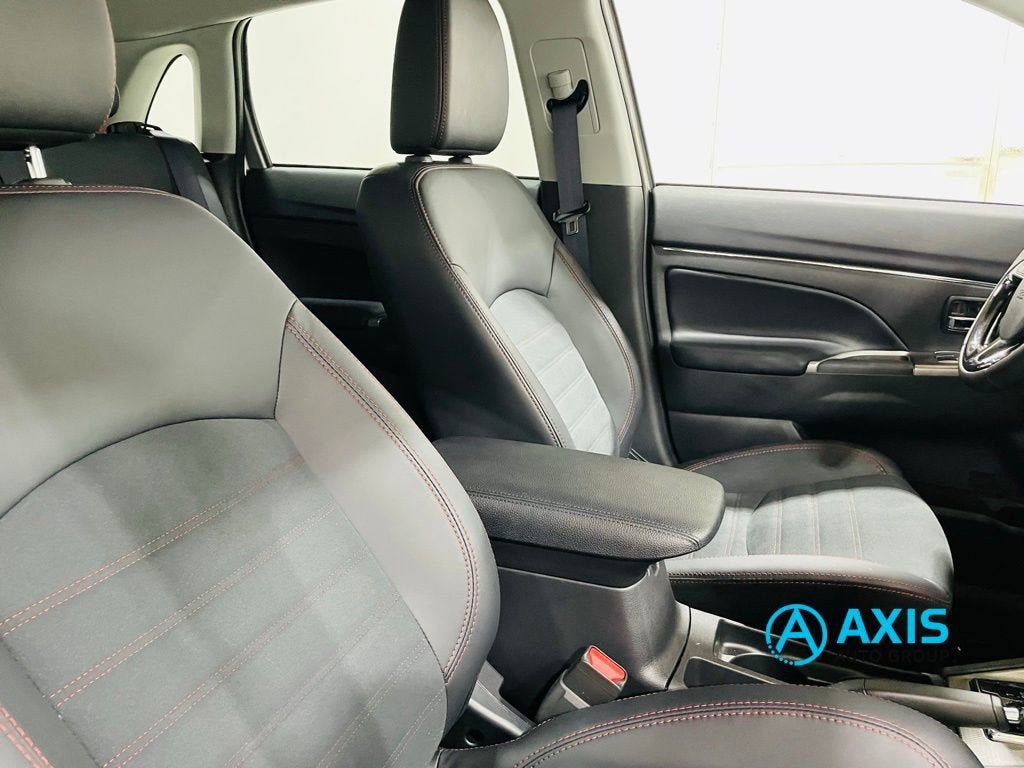 2025 Mitsubishi Outlander Sport S