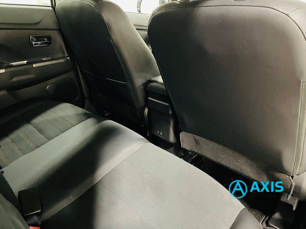 2025 Mitsubishi Outlander Sport S