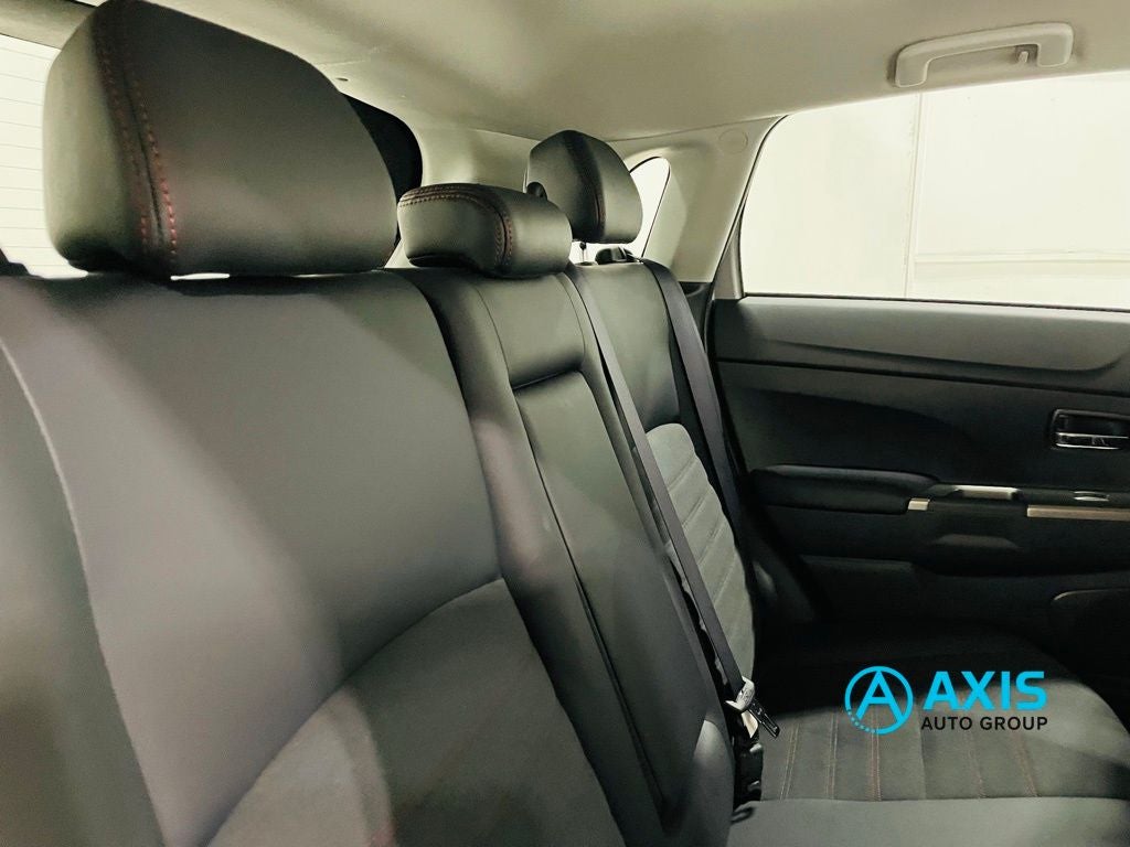 2025 Mitsubishi Outlander Sport S