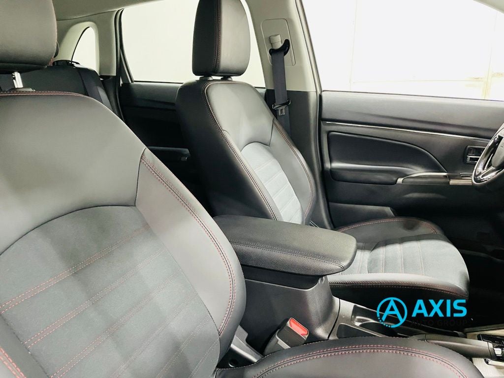 2025 Mitsubishi Outlander Sport S