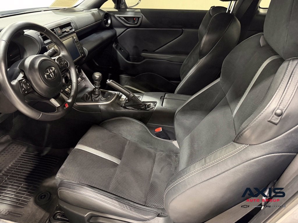 2024 Toyota GR86 Premium
