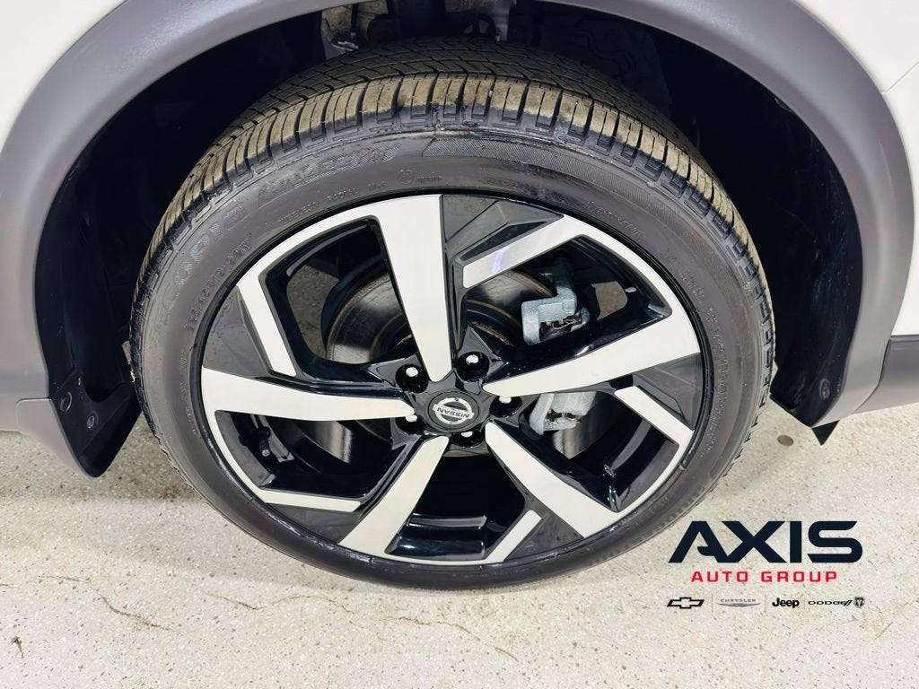 2022 Nissan Rogue Sport SL AWD Xtronic CVT