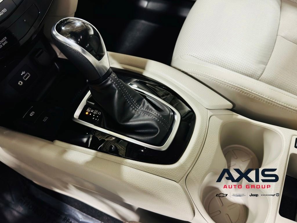 2022 Nissan Rogue Sport SL AWD Xtronic CVT