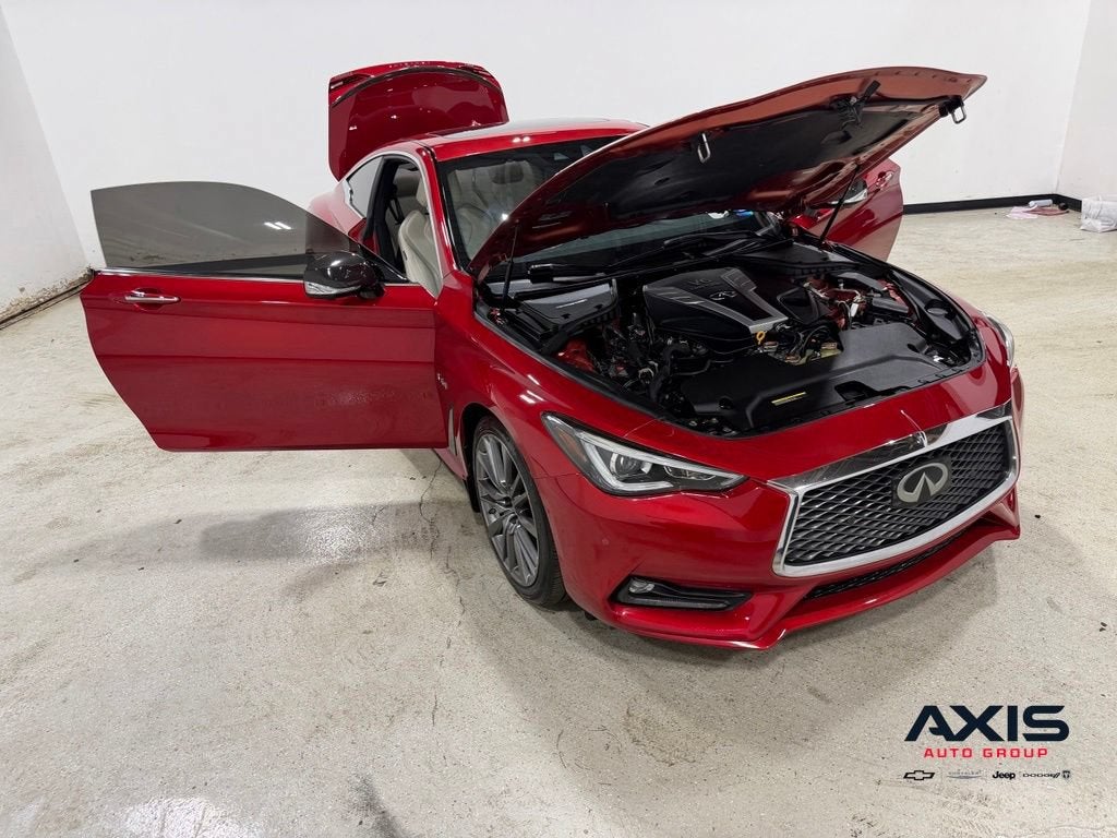2017 INFINITI Q60 Red Sport 400
