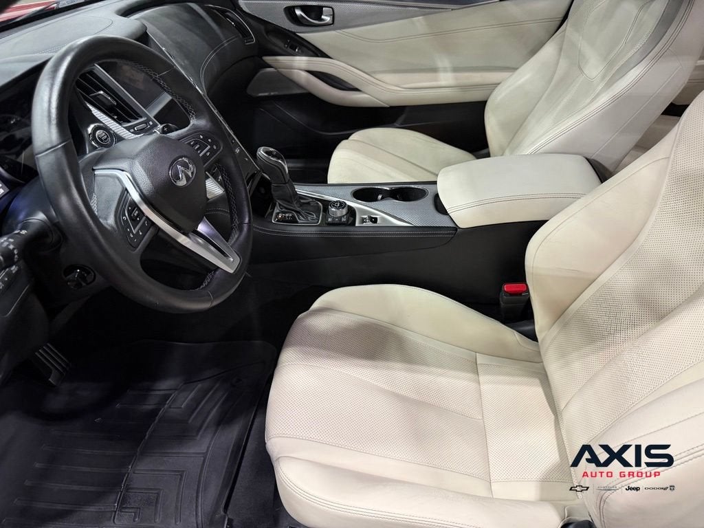 2017 INFINITI Q60 Red Sport 400