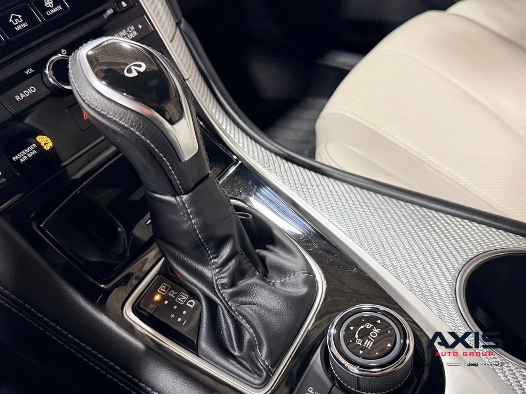 2017 INFINITI Q60 Red Sport 400