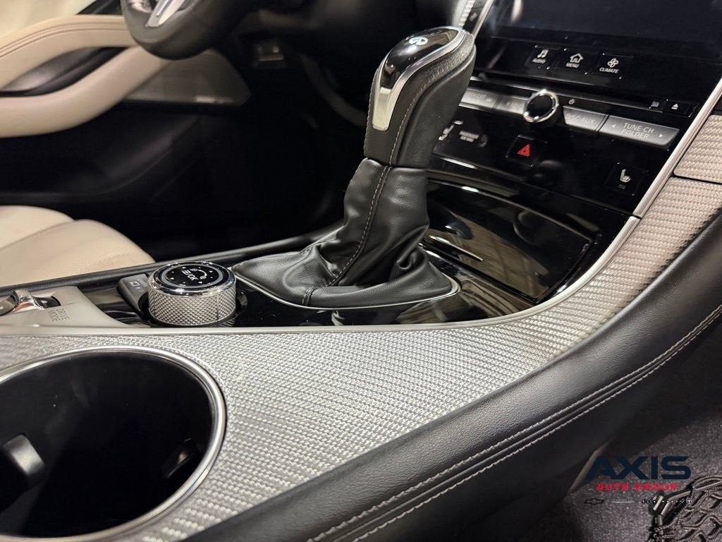 2017 INFINITI Q60 Red Sport 400
