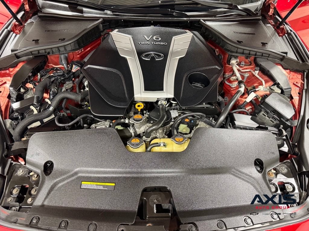 2017 INFINITI Q60 Red Sport 400