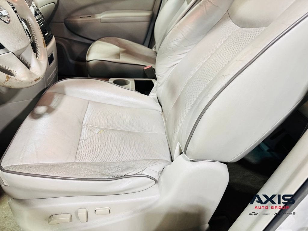 2013 Nissan Quest SV
