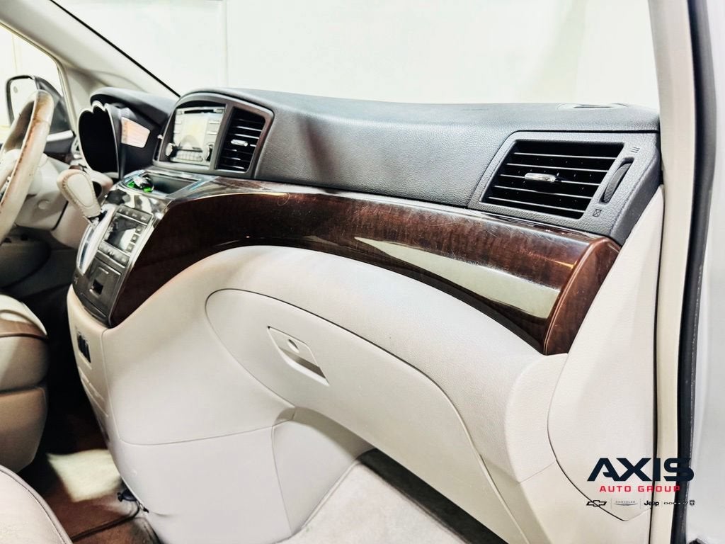 2013 Nissan Quest SV