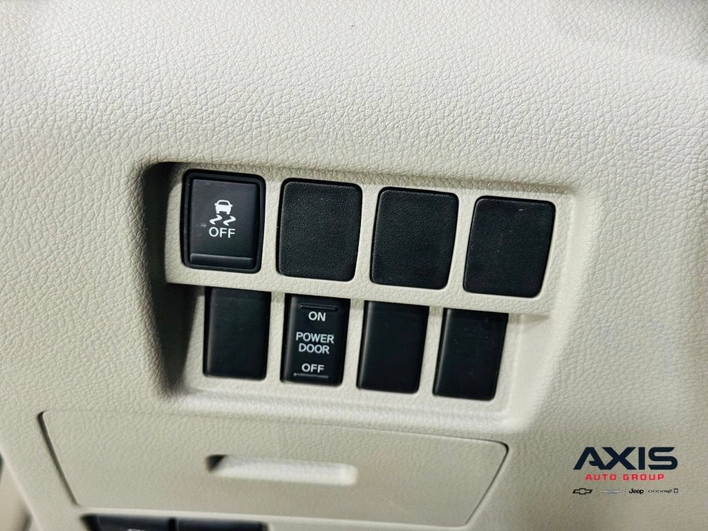 2013 Nissan Quest SV