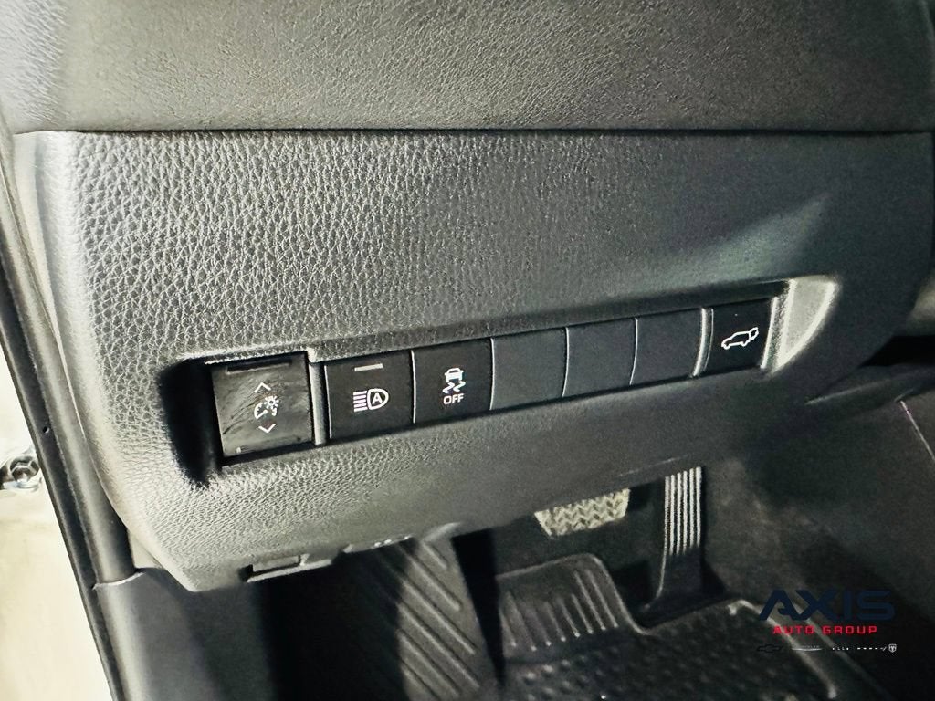 2024 Toyota Venza XLE