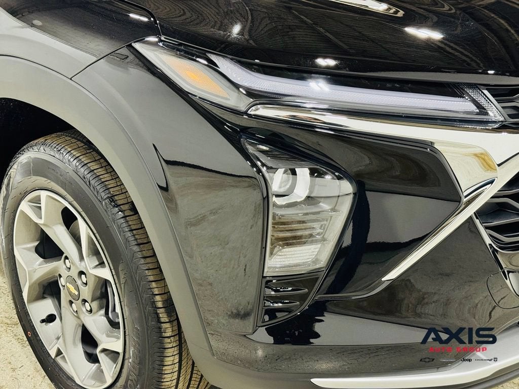 2026 Chevrolet Trax LT - Photo 10