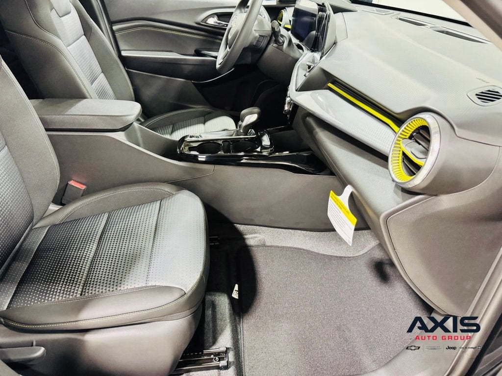 2026 Chevrolet Trax LT - Photo 21