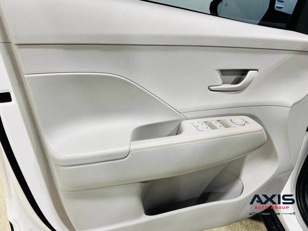 2024 Hyundai Kona SE