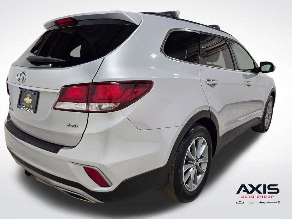 2017 Hyundai Santa Fe SE
