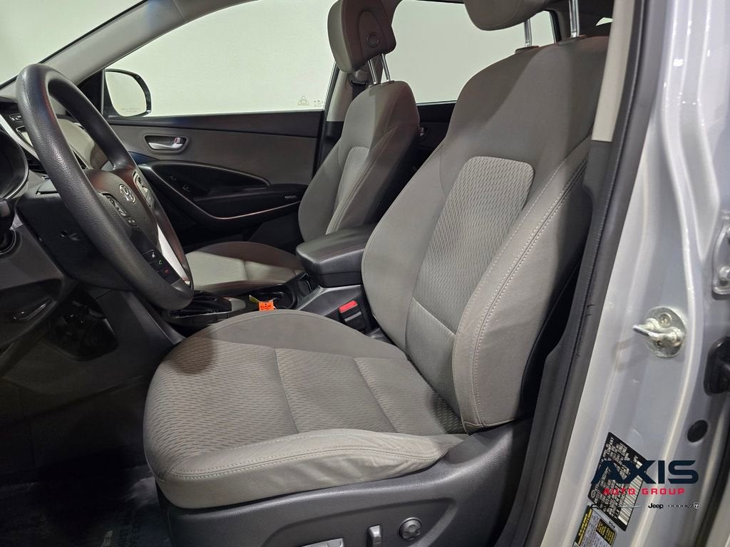 2017 Hyundai Santa Fe SE