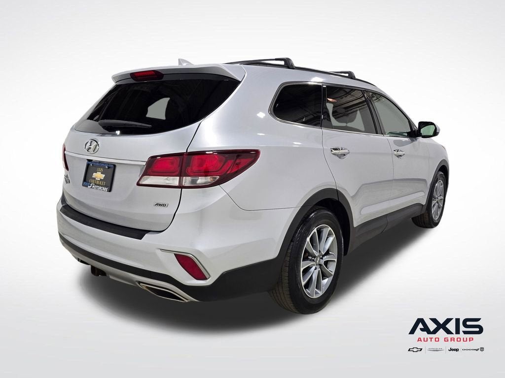2017 Hyundai Santa Fe SE