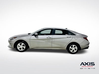 2023 Hyundai Elantra SE