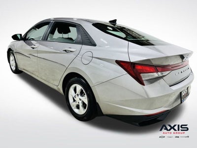 2023 Hyundai Elantra SE