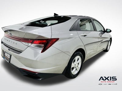 2023 Hyundai Elantra SE