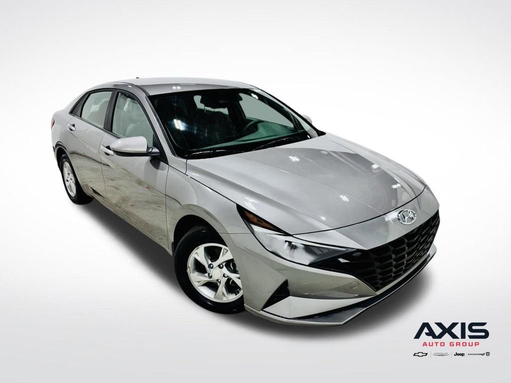 2023 Hyundai Elantra SE