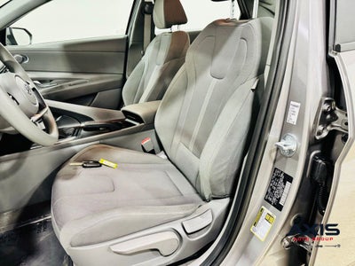 2023 Hyundai Elantra SE