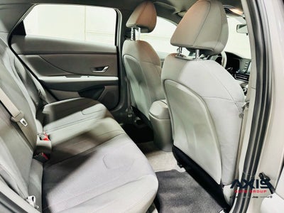 2023 Hyundai Elantra SE