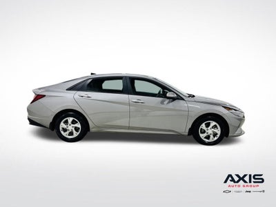 2023 Hyundai Elantra SE