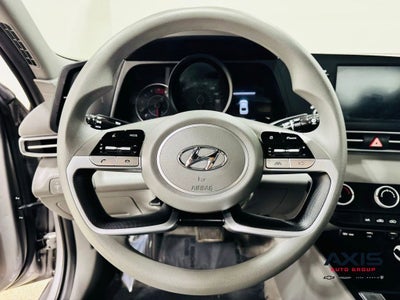2023 Hyundai Elantra SE