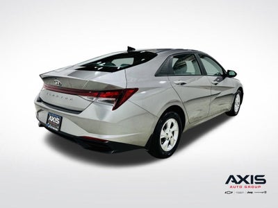 2023 Hyundai Elantra SE
