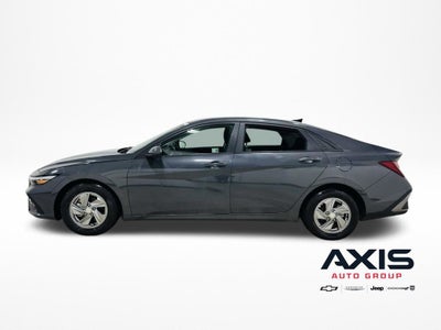 2024 Hyundai Elantra SE