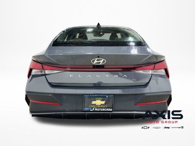2024 Hyundai Elantra SE