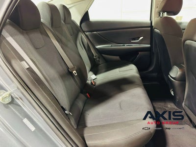 2024 Hyundai Elantra SE