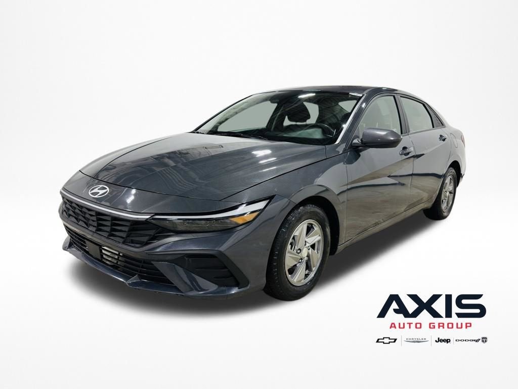 2024 Hyundai Elantra SE