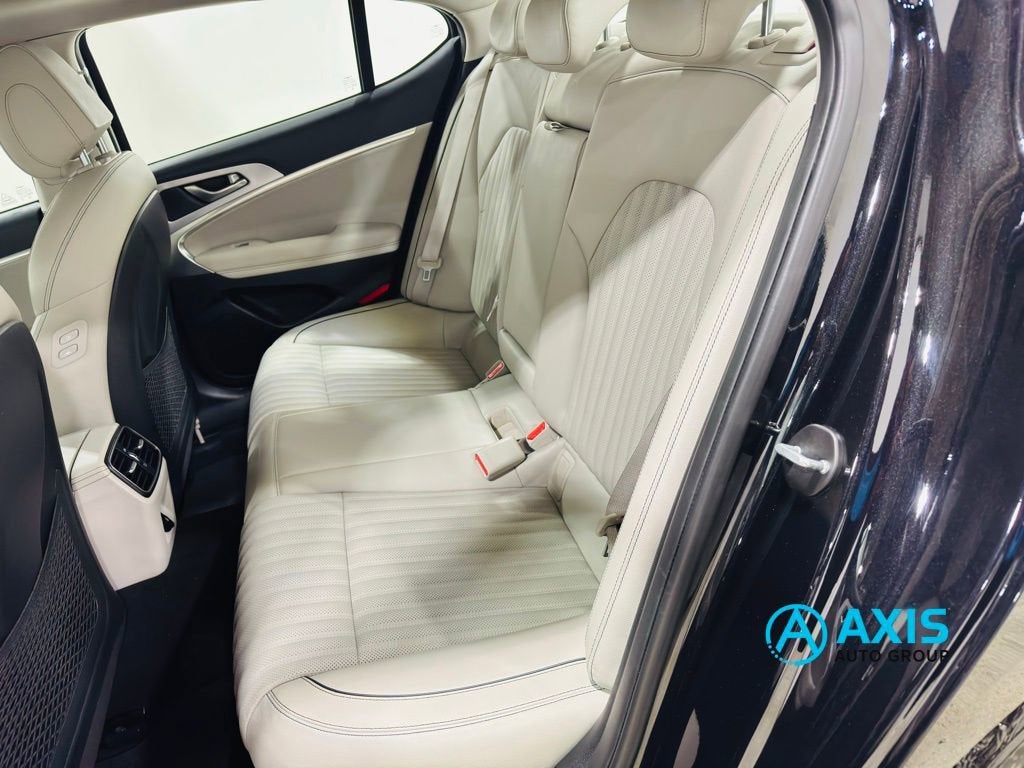 2020 Genesis G70 2.0T RWD