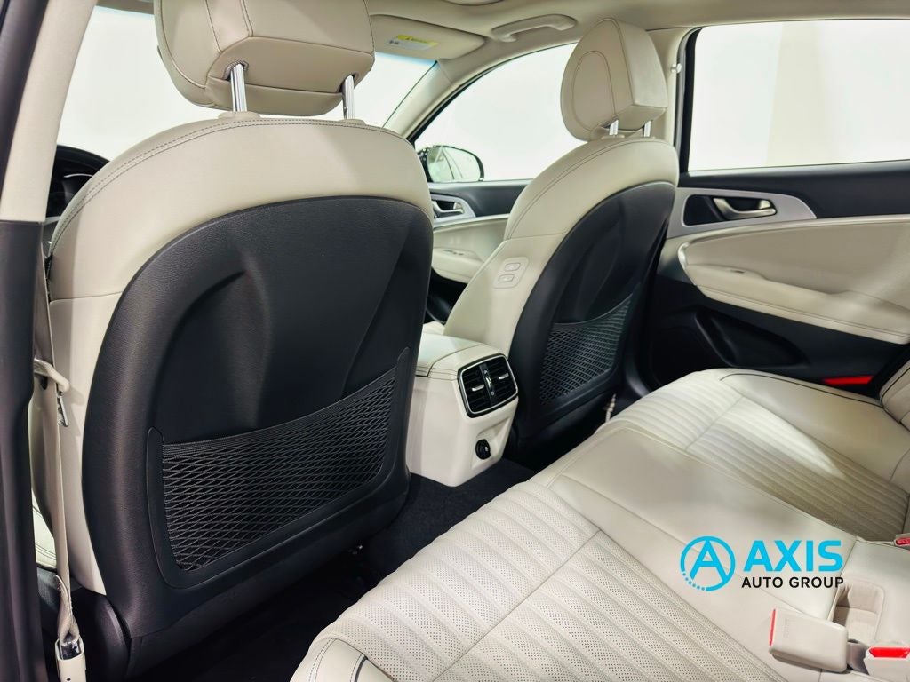 2020 Genesis G70 2.0T RWD