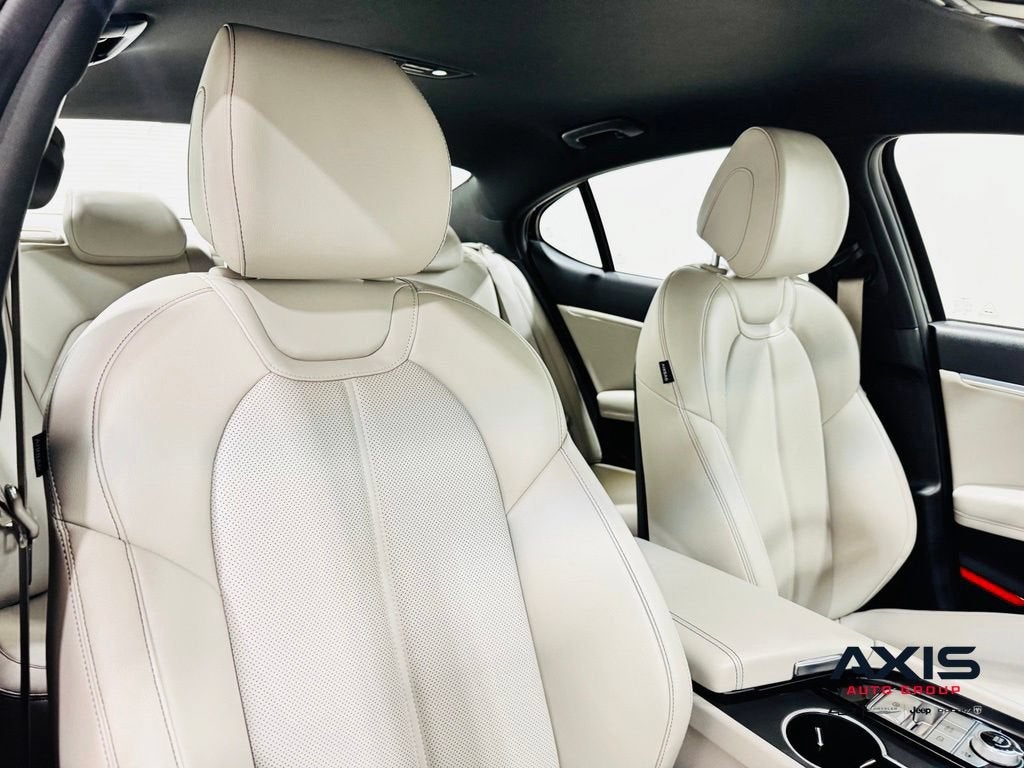 2023 Genesis G70 2.0T AWD