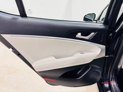 2023 Genesis G70 2.0T AWD