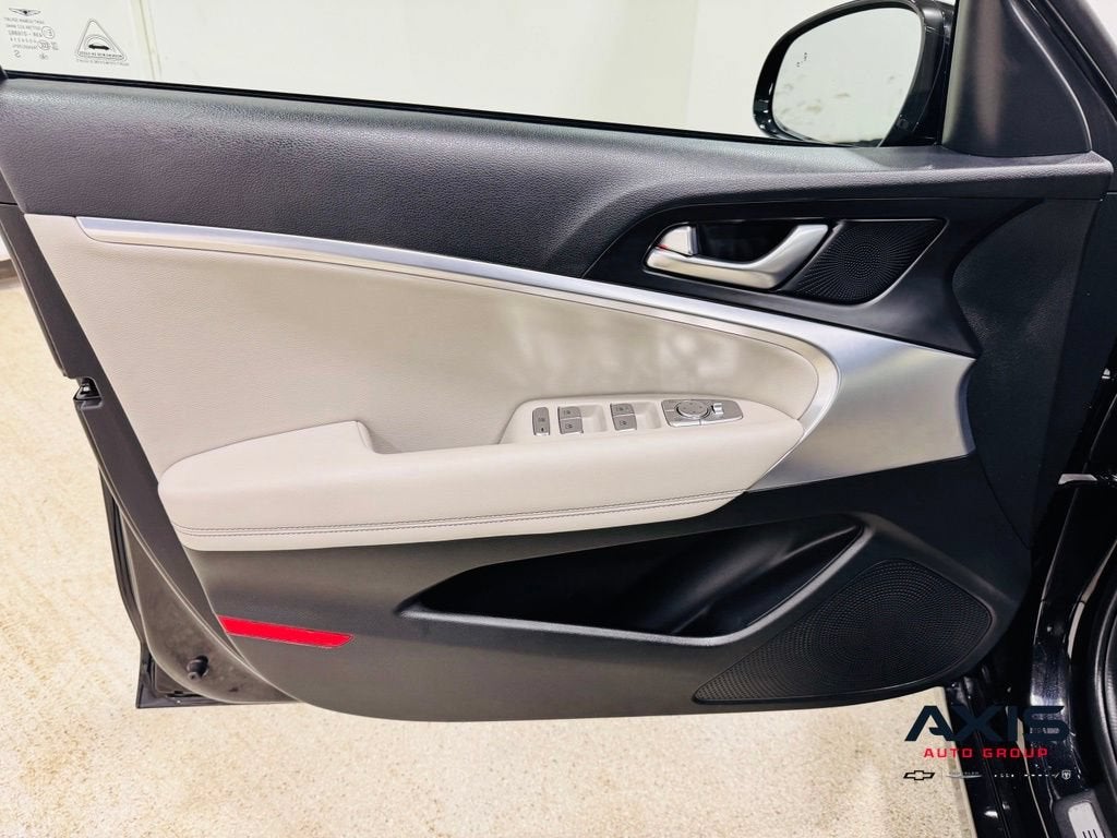 2023 Genesis G70 2.0T AWD